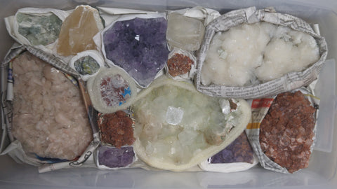 Mixed Gemstone Flat, Amethyst, Apophyllite, Chalcedony, Vanadinite