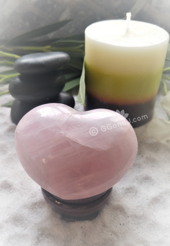 Spa Luxury Relax Reiki Energy Healing Meditation Natural Gemstone Mineral Gypsy Gems & Jewelry GGandJ.com Rose Quartz Heart