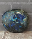 Handcarved gemstone gallet of GGandJ.com Gypsy Gems & Jewelry Naturally Unique