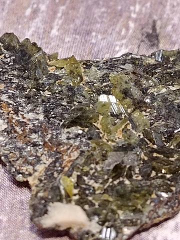 Closeup of Epidote on GGandJ.com